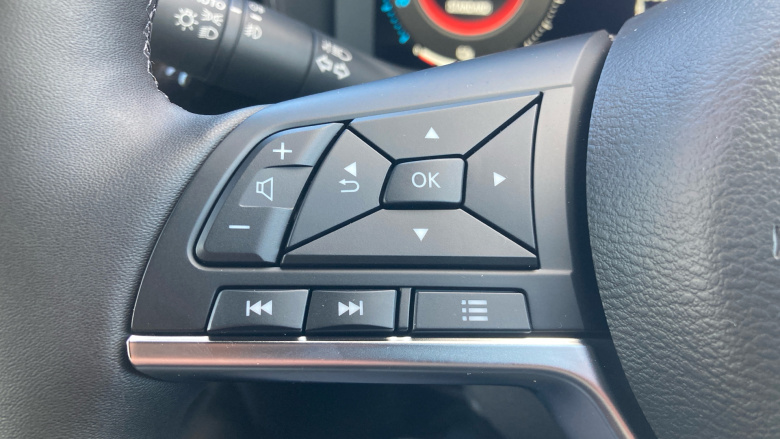 Nissan Juke 1.6 Hybrid Tekna 5dr Auto Hybrid Hatchback